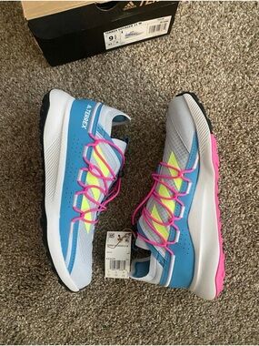 Women’s Adidas Sneakers, Terrex Voyager 21, Size 9.5, NEW